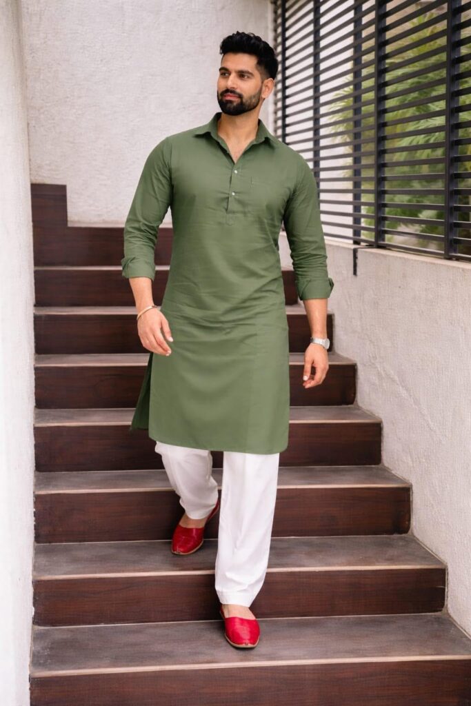 Straight Cut Essential Kurta